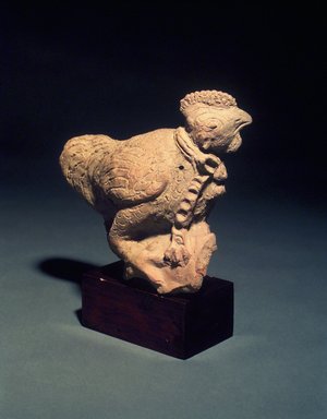  <em>Roof Tile in Form of a Bird</em>, 13th-14th century. Terracotta, height (including stand): 8 1/4 in. Brooklyn Museum, Gift of Cynthia Hazen Polsky, 1991.79.2. Creative Commons-BY (Photo: Brooklyn Museum, 1991.79.2.jpg)