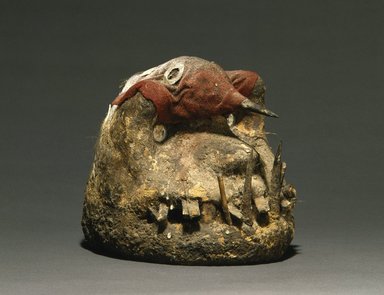 We. <em>Divination Object (Gle)</em>, late 19th or early 20th century. Clay, feathers, duiker horn, cloth, metal, mirrors, wood, 7 x 6 x 10 1/2in. (17.8 x 15.2 x 26.7cm). Brooklyn Museum, Gift of Blake Robinson, 1992.196.4. Creative Commons-BY (Photo: Brooklyn Museum, 1992.196.4_SL1.jpg)