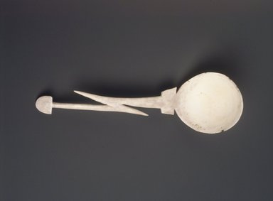 George Blake (Hupa–Yurok, born 1944). <em>Horn Spoon</em>, 1992. Elk horn material, length: 7 1/4 in. (18.4 cm). Brooklyn Museum, John W. James Fund, 1992.197.1. Creative Commons-BY (Photo: Brooklyn Museum, 1992.197.1_transp3551.jpg)