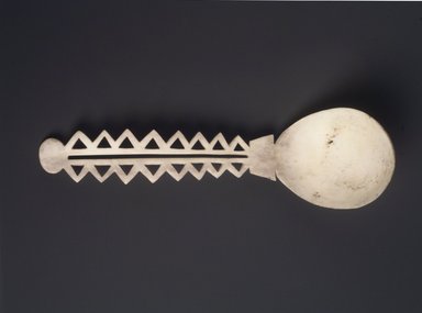 George Blake (Hupa–Yurok, born 1944). <em>Horn Spoon</em>, 1992. Elk horn material, length: 7 1/4 in. (18.4 cm). Brooklyn Museum, John W. James Fund, 1992.197.2. Creative Commons-BY (Photo: Brooklyn Museum, 1992.197.2_transp3550.jpg)