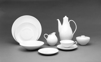 Eva Zeisel (American, born Hungary, 1906–2011). <em>Soup Bowl, "Museum" Pattern</em>, ca. 1942–1943. Porcelain, 2 x 8 x 8 in.  (5.1 x 20.3 x 20.3 cm). Brooklyn Museum, Gift of Paul F. Walter
, 1992.98.8. Creative Commons-BY (Photo: , 1992.98.1-.8_1992.98.11-.13_bw.jpg)