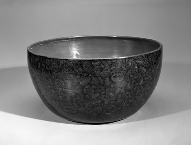  <em>Large Bowl</em>, 18th century. Red-and-black lacquer on basketry, Height: 8 1/4 in. (21 cm). Brooklyn Museum, Gift of Dr. Bertram H. Schaffner, 1993.106.11. Creative Commons-BY (Photo: Brooklyn Museum, 1993.106.11_bw.jpg)
