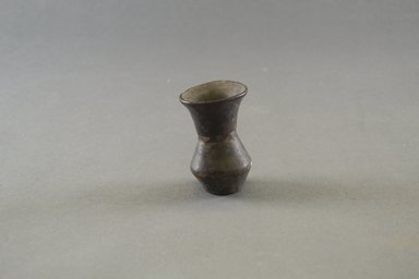 Dan. <em>Snuff Mortar</em>, 20th century. Wood, 2 3/4 × 1 5/8 in. (7 × 4.1 cm). Brooklyn Museum, Gift of Dr. Svend E. Holsoe, 1993.175.2. Creative Commons-BY (Photo: Brooklyn Museum, 1993.175.2_PS5.jpg)