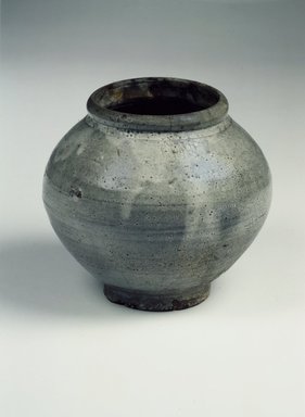  <em>Jar</em>, early 20th century (possibly). Porcelain, glaze, Height: 5 9/16 in. (14.2 cm). Brooklyn Museum, Gift of Dr. and Mrs. John P. Lyden, 1994.197.6. Creative Commons-BY (Photo: Brooklyn Museum, 1994.197.6.jpg)