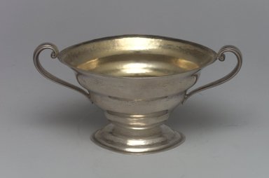 Reed & Barton (American, 1840–present). <em>Sugar Bowl, Modernist Pattern, Part of a 4-Piece Set</em>, 1928–1929. Silver, 2 5/8 x 5 7/16 x 3 3/8 in. (6.7 x 13.8 x 8.6 cm). Brooklyn Museum, Gift of Daniel Morris and Denis Gallion, 1994.205.12. Creative Commons-BY (Photo: Brooklyn Museum, 1994.205.12.jpg)