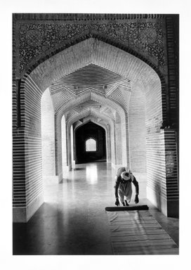Arvind Garg (American, born India 1946). <em>Shahjahan Mosque, Thatta Pakistan</em>, 1990. Gelatin silver print, image: 11 1/2 x 8 in. (29.2 x 20.3 cm). Brooklyn Museum, Gift of the artist, 1996.106. © artist or artist's estate (Photo: Brooklyn Museum, 1996.106_bw.jpg)