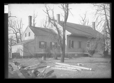 Daniel Berry Austin (American, born 1863, active 1899–1909). <em>Rapalye and Haystack, Back, Jackson Avenue East of Trains Meadow Road to Bowery Bay, Newtown</em>, 1906. Gelatin silver glass dry plate negative Brooklyn Museum, Brooklyn Museum/Brooklyn Public Library, Brooklyn Collection, 1996.164.1-785 (Photo: , 1996.164.1-785_glass_bw_SL4.jpg)