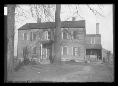 Daniel Berry Austin (American, born 1863, active 1899–1909). <em>Judge Justice Hazard Home, Front View, Trains Meadow Road, Newton</em>, 1906. Gelatin silver glass dry plate negative Brooklyn Museum, Brooklyn Museum/Brooklyn Public Library, Brooklyn Collection, 1996.164.1-786 (Photo: , 1996.164.1-786_glass_bw_SL4.jpg)