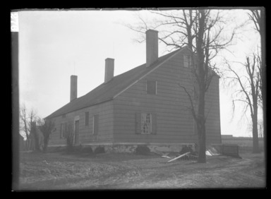 Daniel Berry Austin (American, born 1863, active 1899–1909). <em>Judge Justice Hazard's Home, Trains Meadow Road, Newton</em>, 1906. Gelatin silver glass dry plate negative Brooklyn Museum, Brooklyn Museum/Brooklyn Public Library, Brooklyn Collection, 1996.164.1-787 (Photo: , 1996.164.1-787_glass_bw_SL4.jpg)