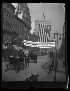 Raoul Froger-Doudement (American, born France, active 1890s-1900s). <em>26th Street and 5th Avenue, New York</em>, 1898. Glass plate negative Brooklyn Museum, Brooklyn Museum/Brooklyn Public Library, Brooklyn Collection, 1996.164.3-28a (Photo: , 1996.164.3-28a_bw_SL4.jpg)