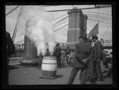 Raoul Froger-Doudement (American, born France, active 1890s-1900s). <em>Excursion Boat & Calliope</em>, ca. 1900. Glass plate negative Brooklyn Museum, Brooklyn Museum/Brooklyn Public Library, Brooklyn Collection, 1996.164.3-35 (Photo: , 1996.164.3-35_bw_SL4.jpg)