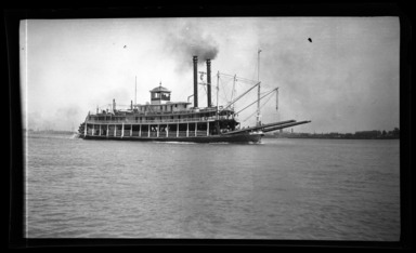 Raoul Froger-Doudement (American, born France, active 1890s-1900s). <em>Boat "Mabel Comeaux,"</em> ca. 1900. Glass plate negative Brooklyn Museum, Brooklyn Museum/Brooklyn Public Library, Brooklyn Collection, 1996.164.3-3 (Photo: , 1996.164.3-3_bw_SL4.jpg)