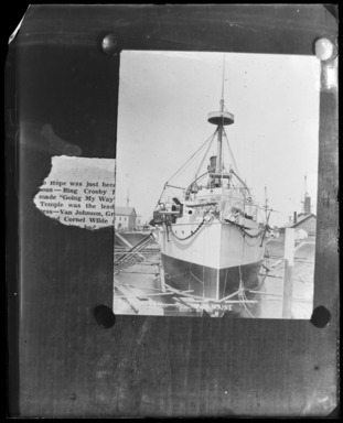 Edgar S. Thomson (American, active 1890s-1900s). <em>USS Maine, Brooklyn Navy Yard</em>, 1894. Gelatin silver glass dry plate negative Brooklyn Museum, Brooklyn Museum/Brooklyn Public Library, Brooklyn Collection, 1996.164.7-35a (Photo: , 1996.164.7-35a_glass_bw_SL4.jpg)