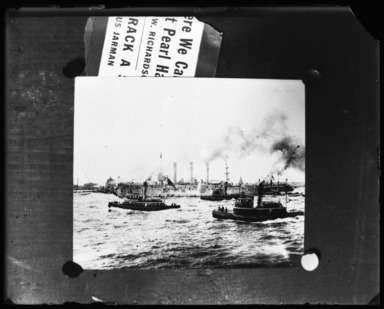 Edgar S. Thomson (American, active 1890s-1900s). <em>Reception to USS Brooklyn after Spanish-American War</em>, 1898. Gelatin silver glass dry plate negative Brooklyn Museum, Brooklyn Museum/Brooklyn Public Library, Brooklyn Collection, 1996.164.7-48 (Photo: , 1996.164.7-48_glass_bw_SL4.jpg)