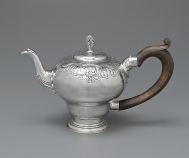 William Simpkins (American, 1704–1780). <em>Teapot</em>, 18th century. Silver with wooden handle, 6 1/8 x 9 9/16 x 4 15/16 in. (15.6 x 24.3 x 12.5 cm). Brooklyn Museum, Gift of Wunsch Americana Foundation, Inc., 1997.188.2. Creative Commons-BY (Photo: Brooklyn Museum, 1997.188.2_PS6.jpg)