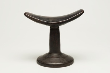 Sidamo. <em>Headrest</em>, 20th century. Wood, 71/8 x 7 3/4 x 5 in.  (22.5 x 19.7 x 12.7 cm). Brooklyn Museum, Gift of Serge and Jodie Becker-Patterson, 1998.124.4. Creative Commons-BY (Photo: Brooklyn Museum, 1998.124.4_view01_PS11.jpg)