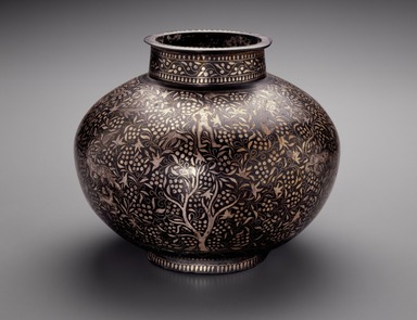  <em>Container, Bidri-ware</em>, 18th century. Copper alloy inlaid with silver decoration, 8 3/4 × 10 7/8 in., 11 lb. (22.2 × 27.6 cm, 4.99kg). Brooklyn Museum, Gift of Georgia and Michael de Havenon, 1998.132. Creative Commons-BY (Photo: Brooklyn Museum, 1998.132_SL3.jpg)