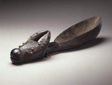 Dan. <em>Feast Ladle (Wunkermian)</em>, early 20th century. Wood, copper alloy, fiber, 22 3/8 x 5 x 5 in. (56.8 x 12.7 x 12.7 cm). Brooklyn Museum, Gift of Blake Robinson, 1998.80.4. Creative Commons-BY (Photo: Brooklyn Museum, 1998.80.4_SL1.jpg)