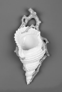 Worcester Royal Porcelain Co. (founded 1751). <em>Wall Pocket</em>, 1881. Porcelain, 11 x 5 1/4 x 3 1/4 in. (27.9 x 13.3 x 8.3 cm). Brooklyn Museum, Gift of the Estate of Harold S. Keller, 1999.152.263. Creative Commons-BY (Photo: Brooklyn Museum, 1999.152.263_bw.jpg)