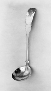 American. <em>Sauce Ladle</em>, ca. 1830. Silver, length: 5 9/16 in. (14.2 cm). Brooklyn Museum, Bequest of Samuel E. Haslett, 20.848. Creative Commons-BY (Photo: Brooklyn Museum, 20.848_acetate_bw.jpg)