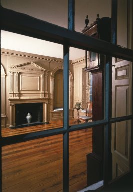  <em>The North East Parlor of Joseph Russell House</em>, 18th century. Brooklyn Museum, Gift of the Rembrandt Club, 20.956. Creative Commons-BY (Photo: Brooklyn Museum, 20.956_yr1982_installation_parlor_view3_IMLS_SL2.jpg)