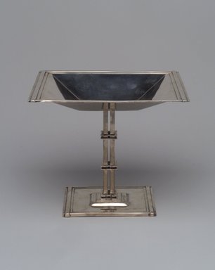 Reed & Barton (American, 1840–present). <em>Tazza, Modernist Pattern</em>, ca. 1928. Silver, 5 3/4 x 6 11/16 x 5 5/16 in. (14.6 x 17 x 13.5cm). Brooklyn Museum, Marie Bernice Bitzer Fund, 2000.42. Creative Commons-BY (Photo: Brooklyn Museum, 2000.42.jpg)