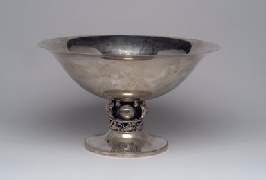 Alphonse La Paglia (American, 1907-1953). <em>Footed Bowl</em>, ca. 1955. Silver, 5 7/8 x 10 x 10in. (14.9 x 25.4 x 25.4cm). Brooklyn Museum, Gift in memory of Harry and Marian R. Lipton presented on behalf of their great-grandchildren, Elissa H. Samet, Brandon R. Derringer, Jeremy A. Derringer, and Justin M. Derringer, 2000.6.1. Creative Commons-BY (Photo: Brooklyn Museum, 2000.6.1.jpg)