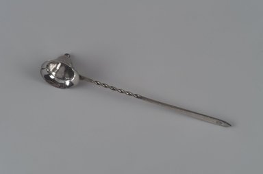 The Kalo Shops (1900–1970). <em>Candle Snuffer</em>, ca. 1915. Silver, 1 1/2 x 10 1/2 x 2 1/8 in. (3.8 x 26.7 x 5.4cm). Brooklyn Museum, Gift in memory of Harry and Marian R. Lipton presented on behalf of their great-grandchildren, Elissa H. Samet, Brandon R. Derringer, Jeremy A. Derringer, and Justin M. Derringer, 2000.6.11. Creative Commons-BY (Photo: Brooklyn Museum, 2000.6.11.jpg)