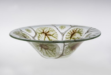 Michael Higgins (American, born England, 1908-1999). <em>Bowl</em>, Designed and made ca. 1955. Glass, 3 3/8 x 12 1/4 x 12 1/4 in.  (8.6 x 31.1 x 31.1 cm). Brooklyn Museum, H. Randolph Lever Fund, 2000.77. Creative Commons-BY (Photo: Brooklyn Museum, 2000.77_PS11.jpg)