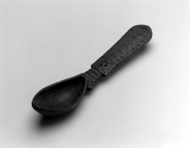 Somali. <em>Spoon</em>, early 20th century. Wood (dum palm), 8 1/4 x 1 3/4 x 1 5/8 in. (21 x 4.4 x 4.1 cm). Brooklyn Museum, Gift of Blake Robinson, 2002.31.14. Creative Commons-BY (Photo: Brooklyn Museum, 2002.31.14_bw.jpg)