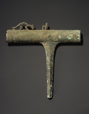  <em>Axe (zhuo) with Animal Motif</em>, 206 B.C.E.–24 C.E. Bronze, Other: 6 1/8 x 5 7/8in. (15.6 x 14.9cm). Brooklyn Museum, Anonymous gift, 2003.3.2. Creative Commons-BY (Photo: Brooklyn Museum, 2003.3.2_SL3.jpg)