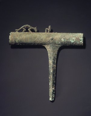  <em>Axe (zhuo) with Animal Motif</em>, 206 B.C.E.-24 C.E. Bronze, Other: 6 1/8 x 5 7/8in. (15.6 x 14.9cm). Brooklyn Museum, Anonymous gift, 2003.3.2. Creative Commons-BY (Photo: Brooklyn Museum, 2003.3.2_transp6304.jpg)
