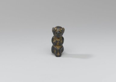 <em>Bactrian Crouching Bear</em>. Stone, 2 x 1 1/16 x 7/8 in. (5.1 x 2.7 x 2.2 cm). Brooklyn Museum, Gift of Dr. Alvin E. Friedman-Kien, 2004.112.1. Creative Commons-BY (Photo: Brooklyn Museum, 2004.112.1_PS1.jpg)