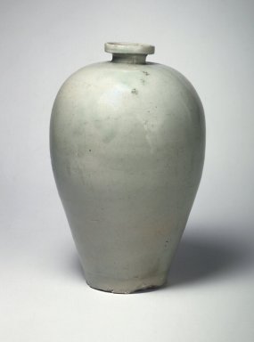  <em>Vase</em>, late 11th-12th century. Stoneware with celadon glaze, Height: 10 1/4 in. (26.1 cm). Brooklyn Museum, The Peggy N. and Roger G. Gerry Collection, 2004.28.247. Creative Commons-BY (Photo: Brooklyn Museum, 2004.28.247.jpg)