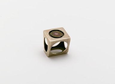 Art Smith (American, born Cuba, 1917-1982). <em>Circles in Cube Ring</em>, ca. 1960. Silver, tourmaline (elbaite) matrix, 1 1/4 x 1 1/8 x 1 3/16 in. (3.2 x 2.9 x 3 cm). Brooklyn Museum, Gift of Charles L. Russell, 2007.61.14. Creative Commons-BY (Photo: Brooklyn Museum, 2007.61.14_PS2.jpg)