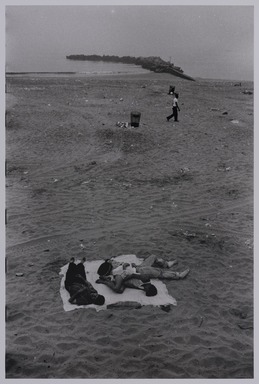 Robert Frank (American, born Switzerland, 1924–2019). <em>Coney Island, 4th of July</em>, 1958. Gelatin silver print, image: 12 1/2 × 8 5/16 in. (31.8 × 21.1 cm). Brooklyn Museum, Gift of The June Leaf and Robert Frank Foundation, in honor of the Brooklyn Museum’s 200th Anniversary, 2024.28.2. © artist or artist's estate (Photo: Brooklyn Museum, 2024.28.2_PS20.jpg)