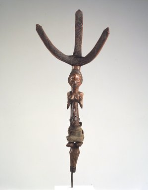 Luba. <em>Bow Stand (Nsakakabemba)</em>, late 19th or early 20th century. Wood, cloth, iron, vegetable cordage, 28 3/8 x 11 x 5 1/2in. (72.1 x 27.9 x 14cm). Brooklyn Museum, Museum Expedition 1922, Robert B. Woodward Memorial Fund, 22.1346. Creative Commons-BY (Photo: Brooklyn Museum, 22.1346_transp6268.jpg)