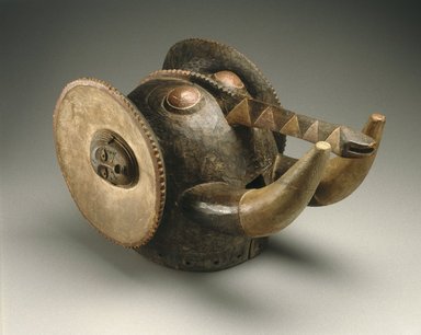 Baule. <em>Elephant Mask (Glao/Klolo)</em>, late 19th century. Wood, pigment, metal, 12 5/8 x 12 5/8 x 22 13/16 in. (32.0 x 32.0 x 58.0 cm). Brooklyn Museum, Museum Expedition 1922, Purchased with funds given by Frederic B. Pratt, 22.1771. Creative Commons-BY (Photo: Brooklyn Museum, 22.1771_edited_version_SL1.jpg)