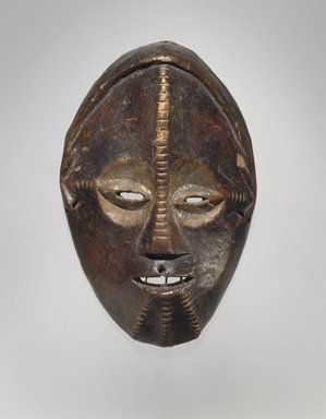 Ngbandi. <em>Mask</em>, 19th century. Wood, pigment, 10 1/2 x 6 5/8 x 2 3/4 in. (26.7 x 16.8 x 7 cm). Brooklyn Museum, Museum Expedition 1922, Robert B. Woodward Memorial Fund, 22.226. Creative Commons-BY (Photo: Brooklyn Museum, 22.226_edited_version_SL1.jpg)