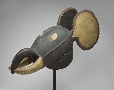 Baule. <em>Elephant Mask</em>, late 19th or early 20th century. Wood, pigment, leather, 14 1/2 x 10 x 38 in. (36.8 x 25.4 x 96.5 cm). Brooklyn Museum, Museum Expedition 1922, Robert B. Woodward Memorial Fund, 22.876. Creative Commons-BY (Photo: Brooklyn Museum, 22.876_SL3.jpg)