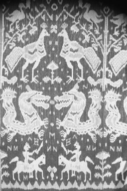 <em>Ikat</em>. Fiber, 51 3/16 x 98 7/16 in. (130 x 250 cm). Brooklyn Museum, Museum Collection Fund, 24.272. Creative Commons-BY (Photo: Brooklyn Museum, 24.272_acetate_bw.jpg)