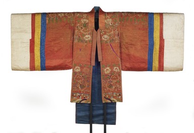  <em>Bride's Robe (Hwalot)</em>, 19th century. Embroidered silk panels, gold thread, paper lining, 71 × 3 1/8 × 49 1/8 in. (180.3 × 7.9 × 124.8 cm). Brooklyn Museum, Brooklyn Museum Collection, 27.977.4. Creative Commons-BY (Photo: Brooklyn Museum, 27.977.4_front_PS11-1.jpg)