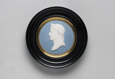  <em>Plaque</em>, ca. 1790. Hard paste porcelain, Medallion: 3 1/4 in. (8.3 cm). Brooklyn Museum, Bequest of Dr. Marion Reilly, 29.178. Creative Commons-BY (Photo: Brooklyn Museum, 29.178_PS11.jpg)