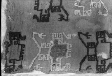 Nazca-Wari. <em>Mantle, Fragment (possibly)</em>, 200-1000. Camelid fiber, 17 5/16 x 18 1/2 in. (44 x 47 cm). Brooklyn Museum, Gift of George D. Pratt, 30.1208. Creative Commons-BY (Photo: Brooklyn Museum, 30.1208_acetate_bw.jpg)