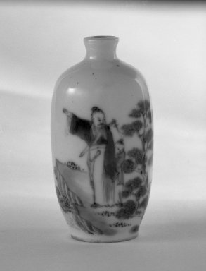  <em>Miniature Vase with Low Foot</em>, 1736-1795. Porcelain, blue underglaze, 3 1/8 x 1 11/16 in. (8 x 4.3 cm). Brooklyn Museum, Gift of the executors of the Estate of Colonel Michael Friedsam, 32.1017. Creative Commons-BY (Photo: Brooklyn Museum, 32.1017_bw.jpg)