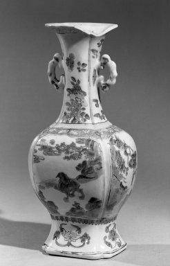  <em>Medium Sized Vase</em>, 1662-1722. Porcelain with overglaze enamel (wucai) design, 11 5/8 x 5 1/8 in. (29.5 x 13 cm). Brooklyn Museum, Gift of the executors of the Estate of Colonel Michael Friedsam, 32.1113. Creative Commons-BY (Photo: Brooklyn Museum, 32.1113_acetate_bw.jpg)