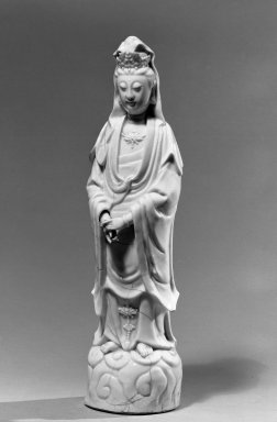 <em>Figure of Guanyin</em>, 17th century. Porcelain, glaze, 17 3/8 x 4 3/4 in. (44.1 x 12 cm). Brooklyn Museum, Gift of the executors of the Estate of Colonel Michael Friedsam, 32.1153. Creative Commons-BY (Photo: Brooklyn Museum, 32.1153_acetate_bw.jpg)