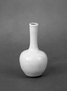  <em>Miniature Bottle Shaped Vase with a Low Foot Rim</em>, 1736-1795. Porcelain, glaze, 2 5/8 x 1 9/16 in. (6.7 x 4 cm). Brooklyn Museum, Gift of the executors of the Estate of Colonel Michael Friedsam, 32.1175. Creative Commons-BY (Photo: Brooklyn Museum, 32.1175_bw.jpg)