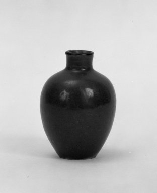 <em>Vase</em>, 18th-19th century. Porcelain with monochrome glaze, 2 7/8 x 2 1/16 in. (7.3 x 5.2 cm). Brooklyn Museum, Gift of the executors of the Estate of Colonel Michael Friedsam, 32.1227. Creative Commons-BY (Photo: Brooklyn Museum, 32.1227_bw.jpg)