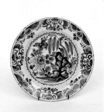  <em>Plate</em>, 18th century. Delftware Brooklyn Museum, Gift of Theodora Willbour, 32.1951. Creative Commons-BY (Photo: Brooklyn Museum, 32.1951_bw.jpg)